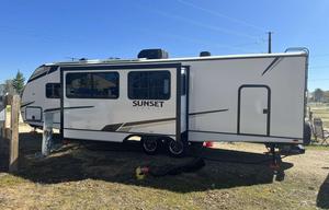 2022 CrossRoads RV Sunset Trail SS299QB