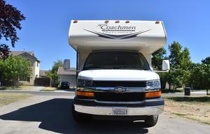 Perfect Couples Coach + 2 kids 23ft Freelander
