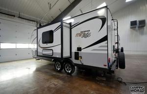 2020 Mini Lite Couples Coach 2109S
