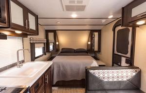 2020 Prime Time RV Tracer Breeze 22MDB
