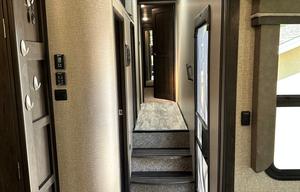 Brand New Glamping 5th Wheel- No Towing Necessary