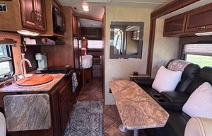 2015 Thor Motor Coach Axis 24.1