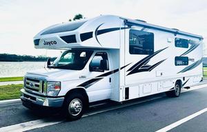 2024 Sunset Splendor Jayco Redh 31F w Bunks & Wifi