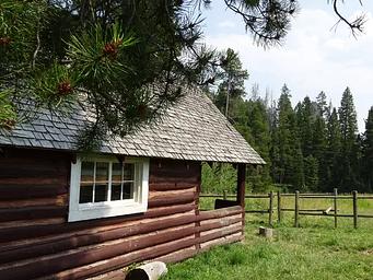 TRAIL CREEK CABIN