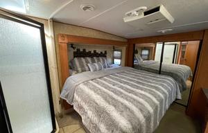 Spacious 5th Wheel, Incredible Bunkroom Floorplan!