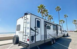T4 2020 RockWood Ultralite 2910SB** Sleeps 10!!
