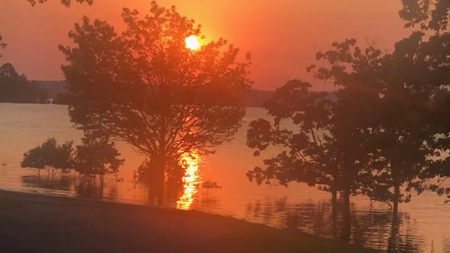 Dam Site(Greers Ferry)