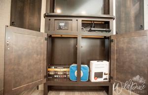 Experience Adventure in this 2023 Jayco Jay Flight