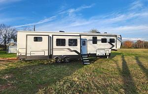 2024 Heartland Bighorn Traveler 5th Wheel
