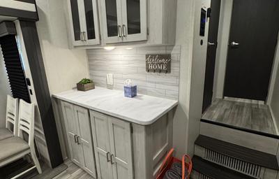 Pet-Friendly-Adventure Ready-22' Keystone Sprinter