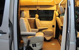 2018 WINNEBAGO  ERA 70X 4X4 "THE KING OF CLASS B"
