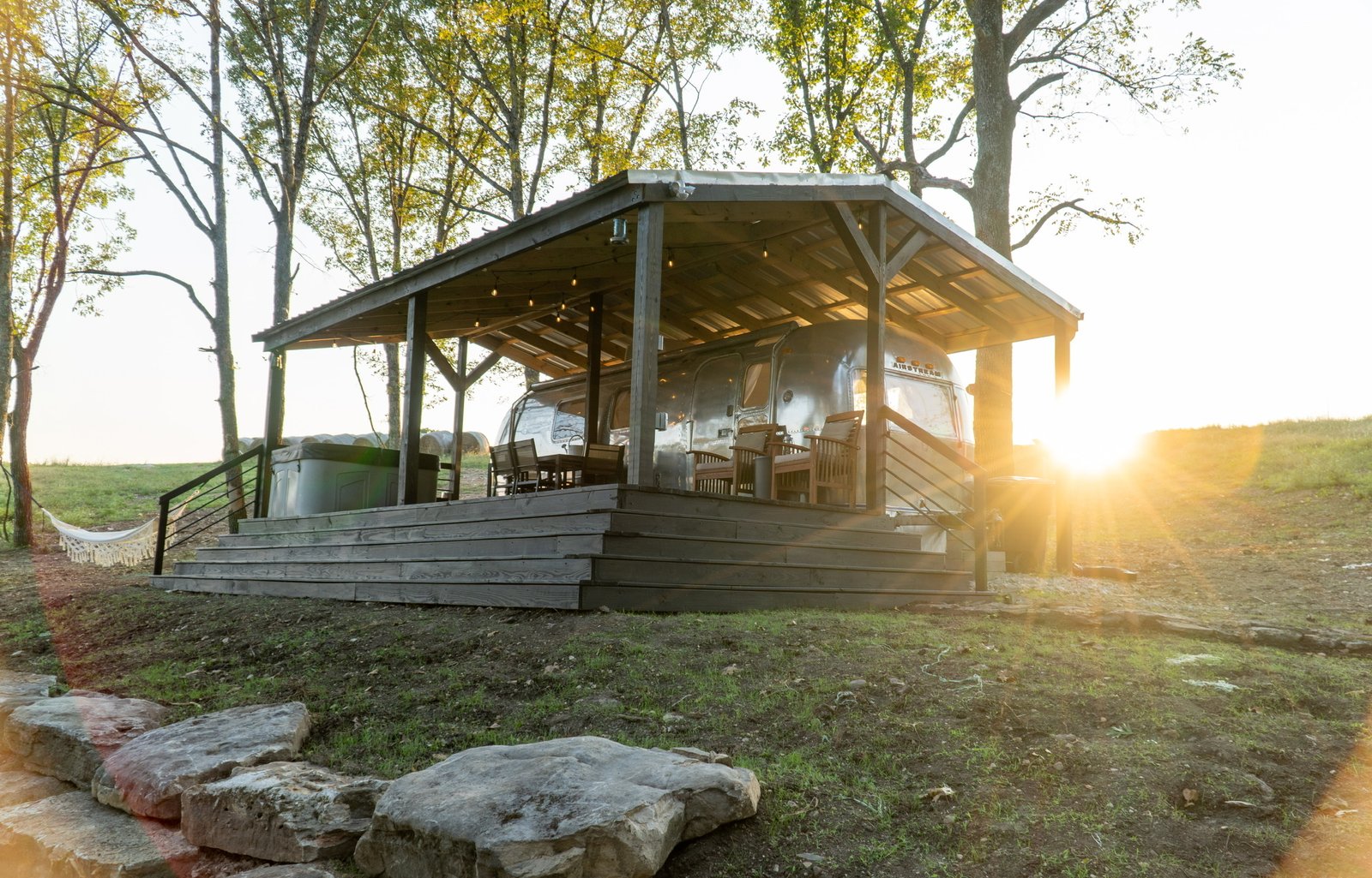 Secluded 1972 Renovated Airstream on Ranch