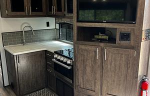 Rubén and Myra’s Rv