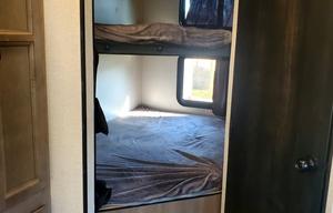 2022 Autumn Ridge 26BHS RV rental photo 7