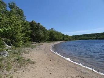 Monocle Lake