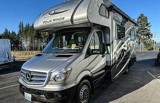 2019 Thor Motor Coach Four Winds Sprinter 24BL