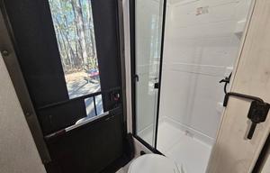 Luxurious Brand New 2025 East to West Ahara 390DS