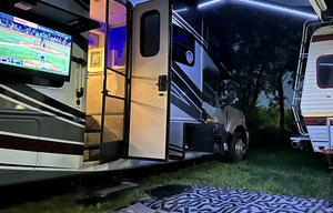 38' 2023 Thor Omni in Des Moines, Easy to Drive