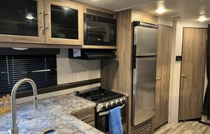 2022 CrossRoads RV Zinger Lite ZR270BH