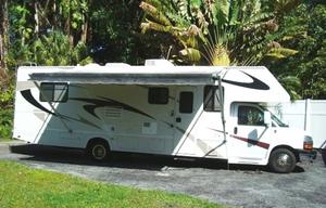 CHATEAU SAUVIGNON 31' CLASS C MOTORHOME