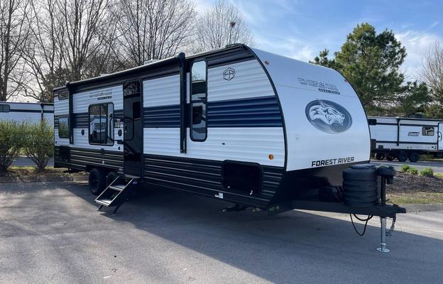 Fully Stocked Grey Wolf Bunkhouse by Rob's Rec