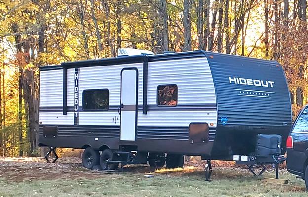 2024 Keystone RV Hideout 24BHSWE RV rental photo 1