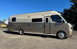 Meet  "BETTY" CUSTOM 2012 Monaco Vesta 32 (DIESEL)