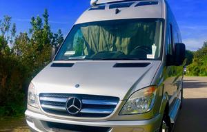 Chillux: 2014 Roadtrek Adventurous RS