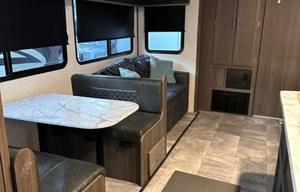 2021 Dutchmen RV Kodiak Ultimate 3321BHSL