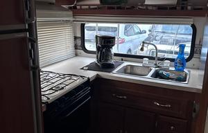 2002 Catalina 22FB RV rental photo 5