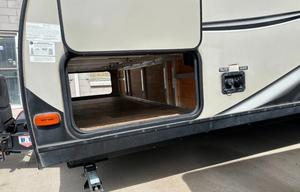 Great for small SUVs camper!! Bunkhouse!!