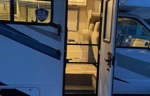 Brand New 2022 Thor Motor Coach Freedom Elite 22FE