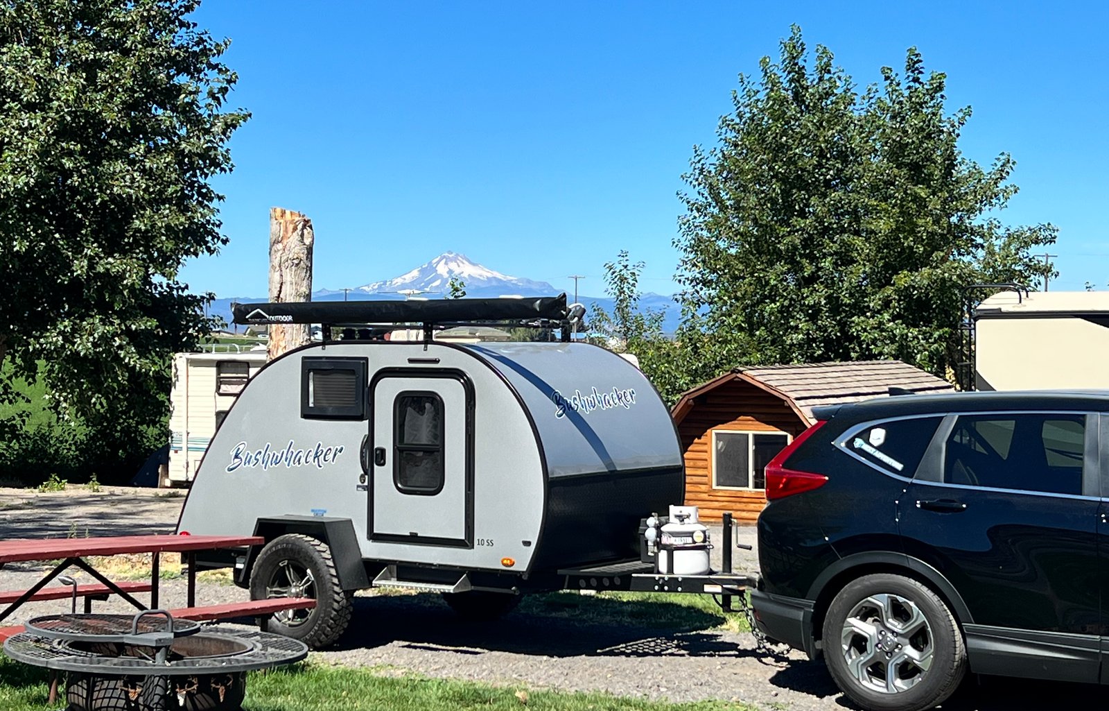 The Teardrop Adventurer – Compact Comfort Explorer