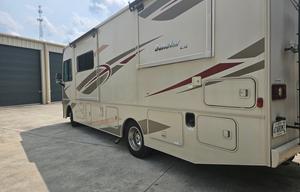 2016 Winnebago Sunstar HAL 1790