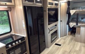 Luxury Family Camper Keystone Coleman Legacy2900BH