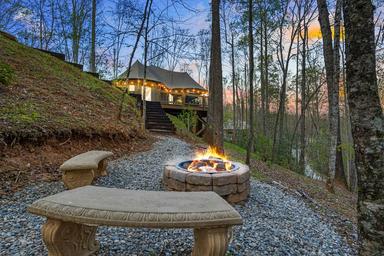 Elk Hollow Resort