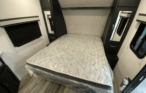 2023 Coachmen RV Freedom Express Select 22SE RV rental photo 4