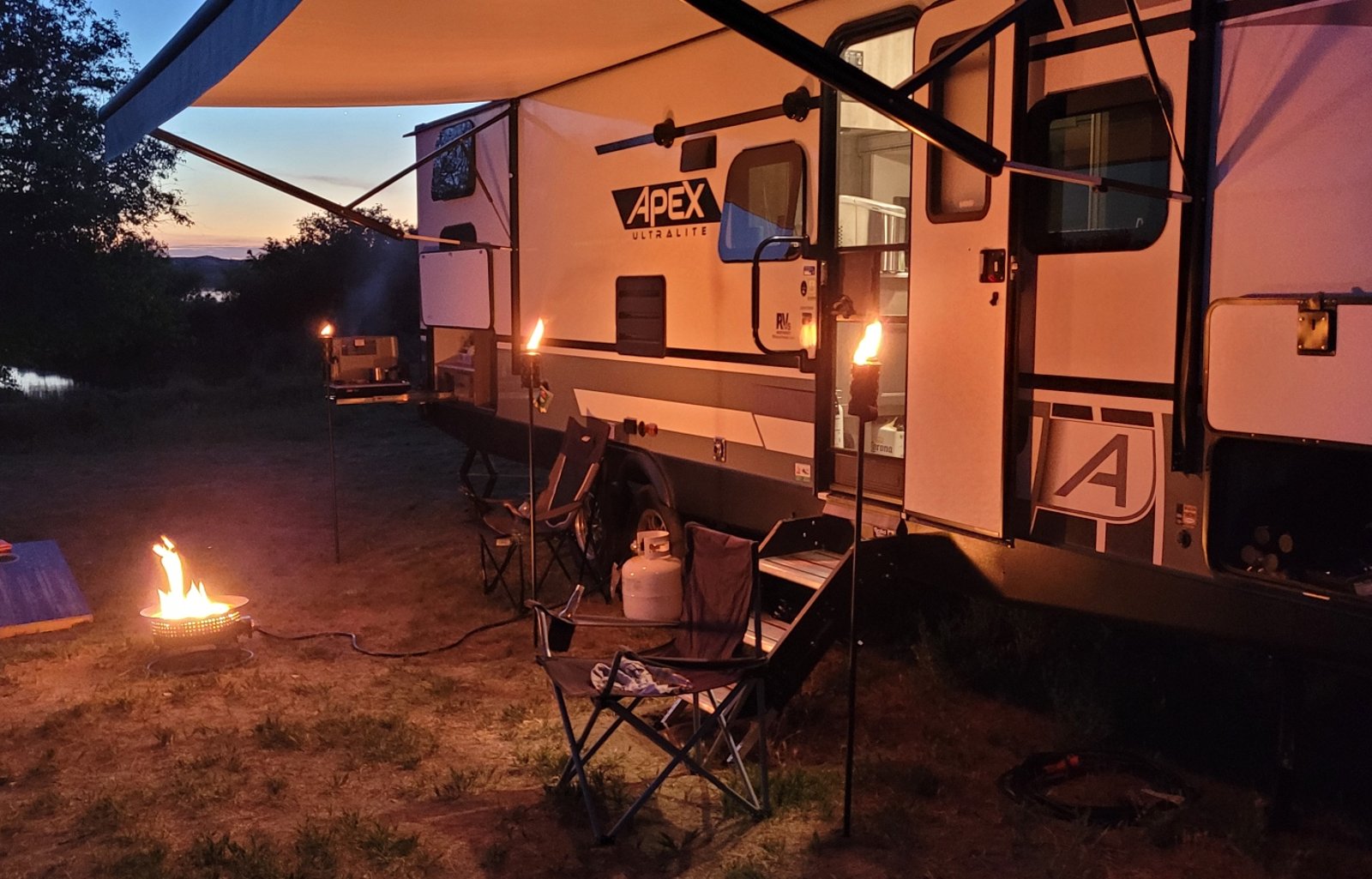 2021 Coachmen Apex Ultra-Lite 289TBSS Bunk House
