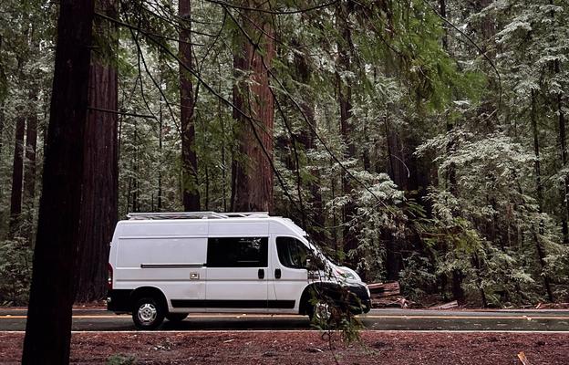 sunni the van -pet friendly | hot water | spacious
