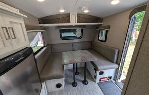 Off-Grid Geo Pro Bunkhouse Lithium lightweight