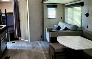 2021 Gulf Stream RV Conquest 276BHS