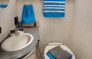 25 FT Class C - PET FRIENDLY Sleeps 3