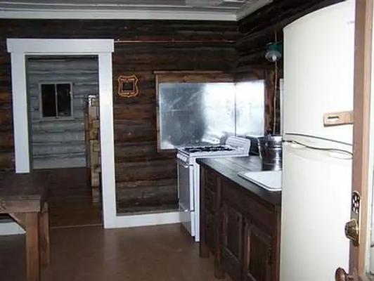 001, Loop: HULL CABIN