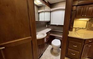 Luxury 40’ DP Coach – Stationary Delivery & Setup