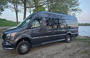 2026 Airstream 24GL Luxury AWD Camper