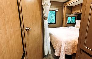 2018 Thor Motor Coach