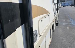 2016 Thor Motor Coach ACE 27.1