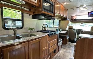 2019 Coachmen RV Leprechaun 260RS Ford 350