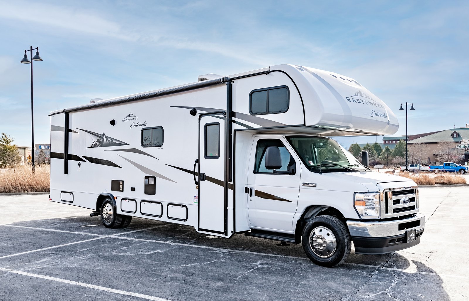 2022 EAST TO WEST Entrada 2900DS