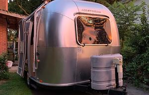 GUNNAR - 2008 Airstream Safari Sport M-17